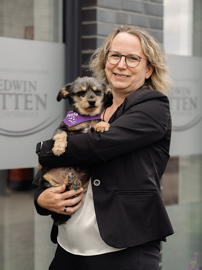Silke Otten, Trauerrednerin und Floristin im Bestattungshaus Otten